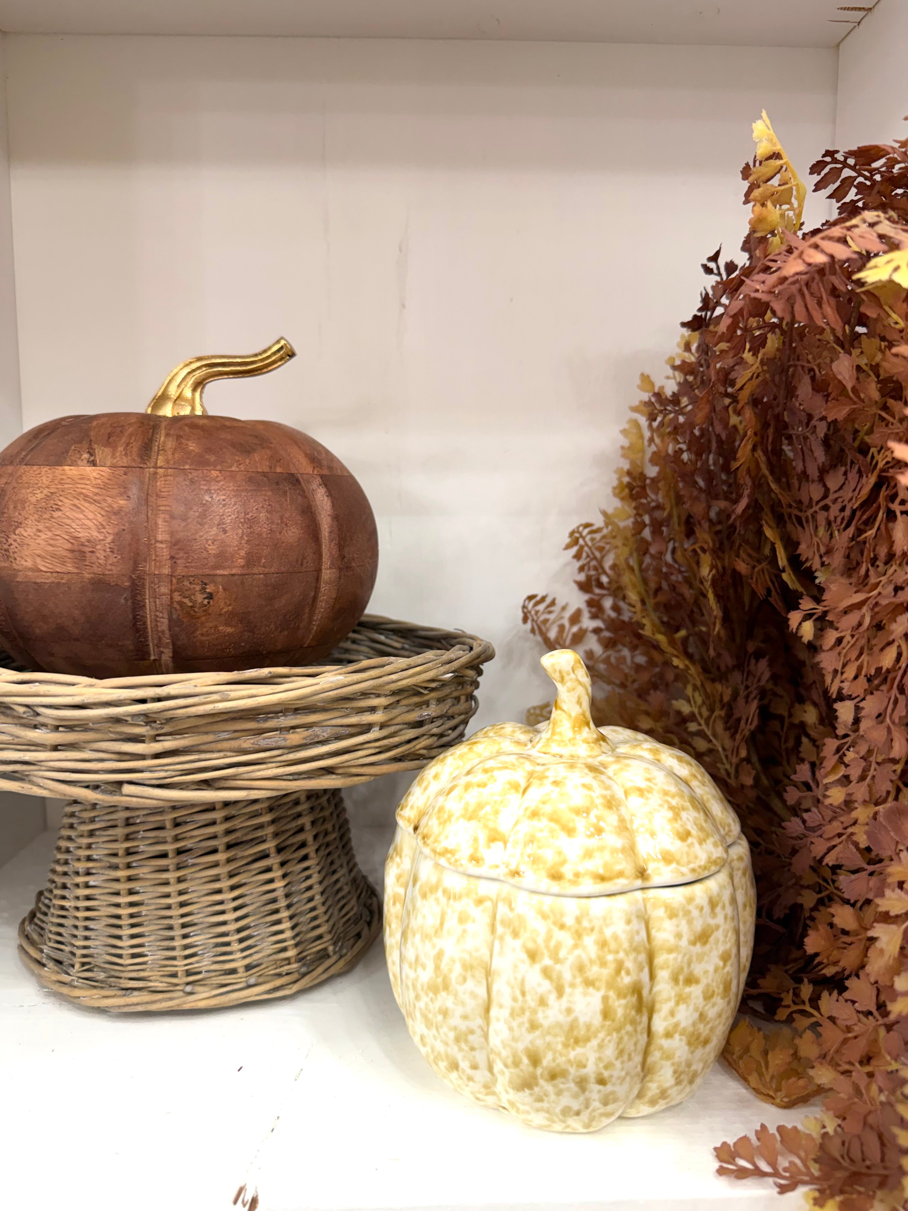 Chestnut Mango Wood Pumpkin