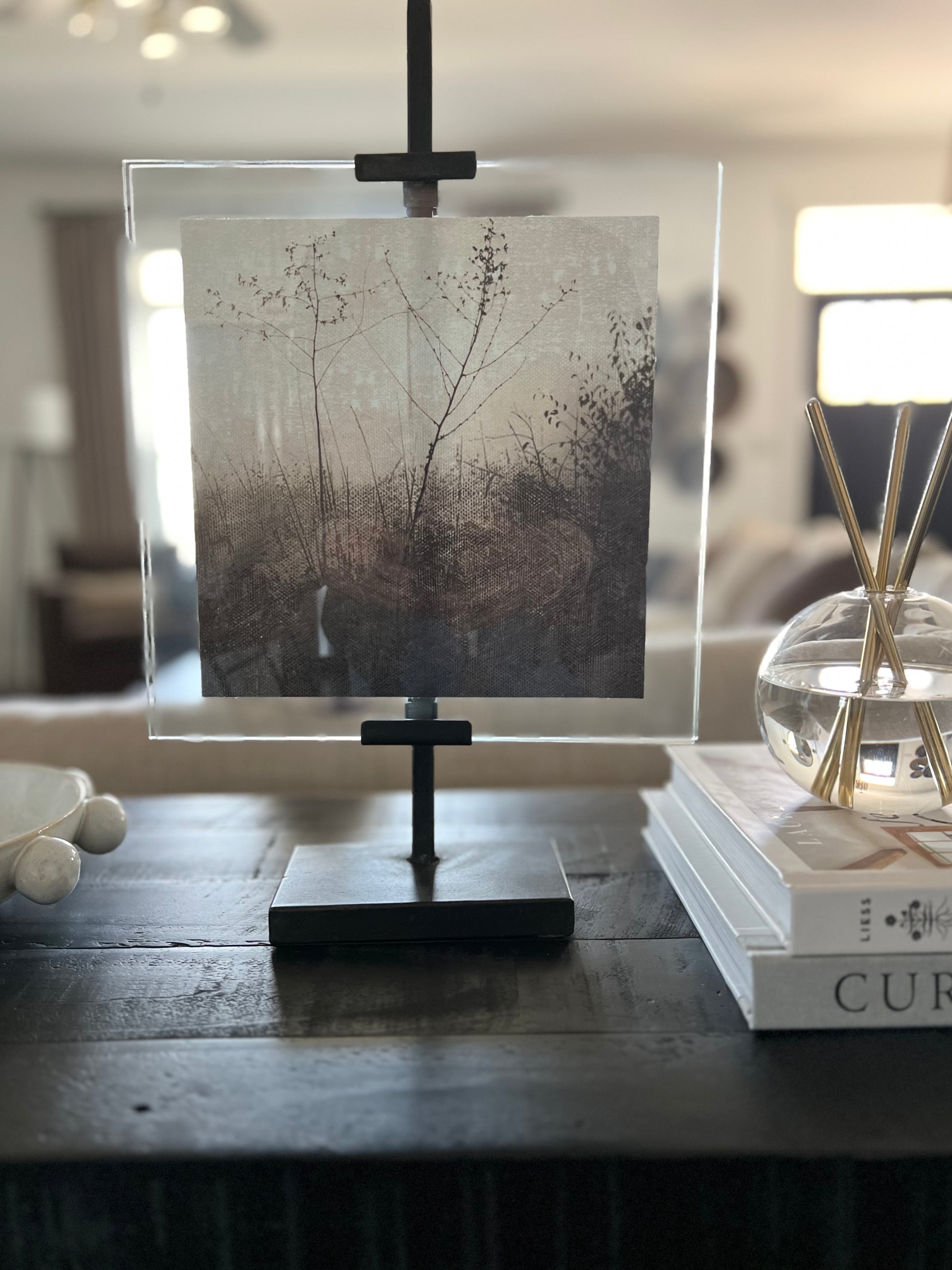 Floating Photo Frame with Metal Stand