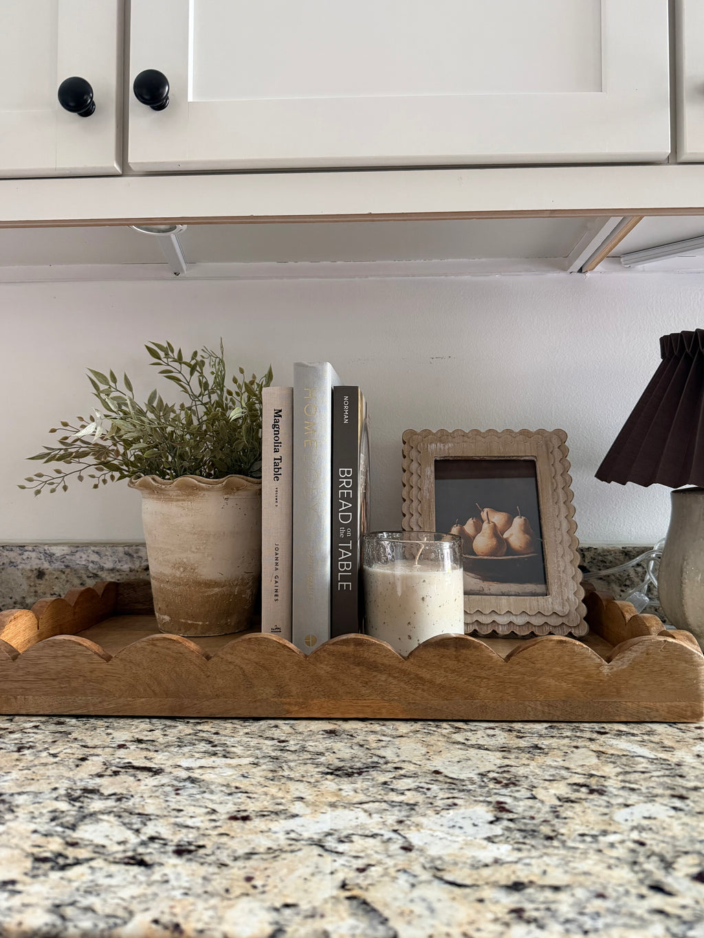 Scalloped Wood Rectangle Tray