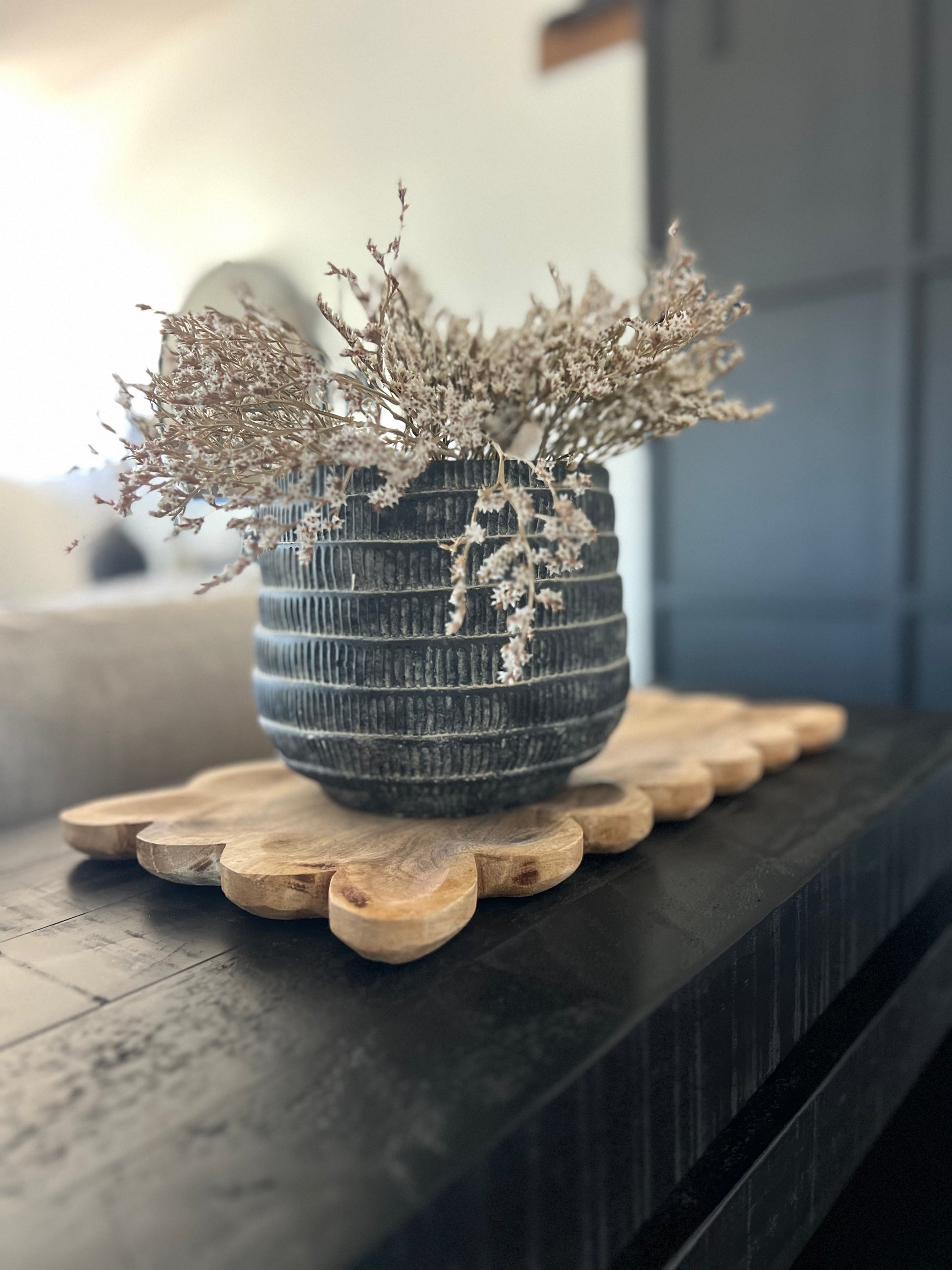 Mango Wood Tray w/ Scalloped Edge, Natural
