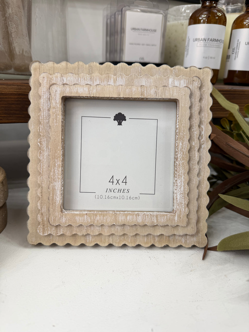 Ivory Scalloped Wood Frame