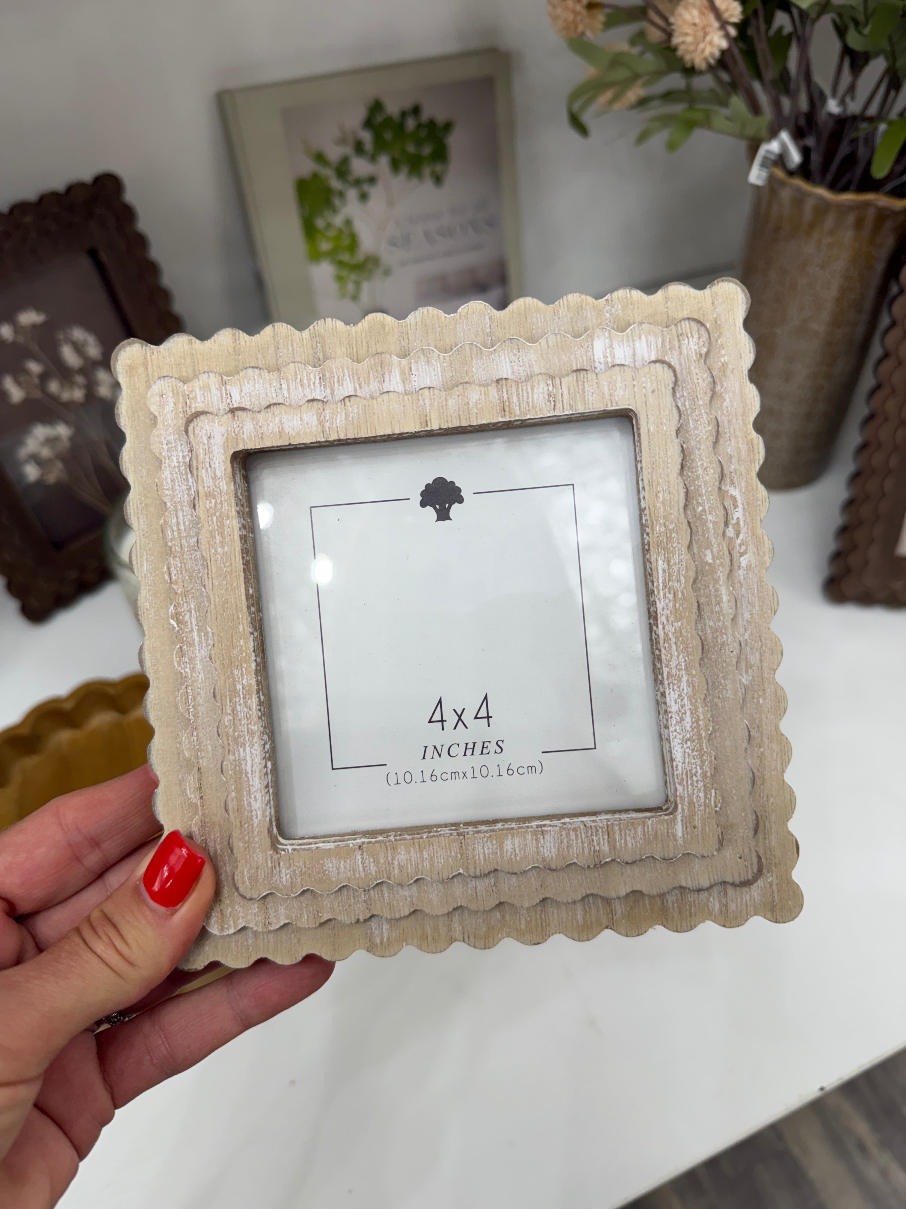 Expresso Scalloped Wood Frame