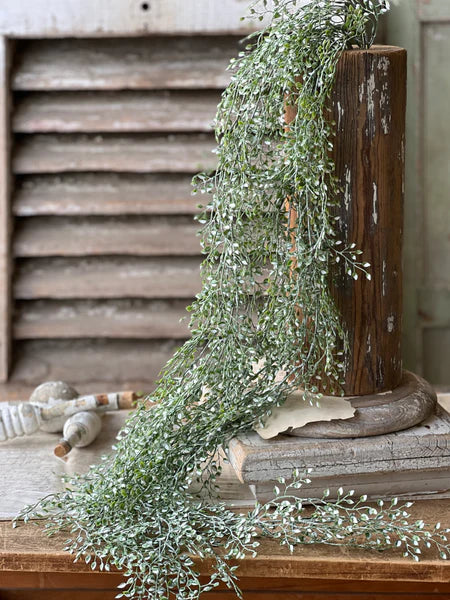 Luna Garland In Green