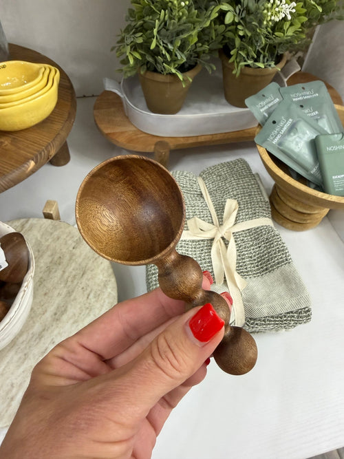 Acacia Wood Scoop - The Cozy Nest