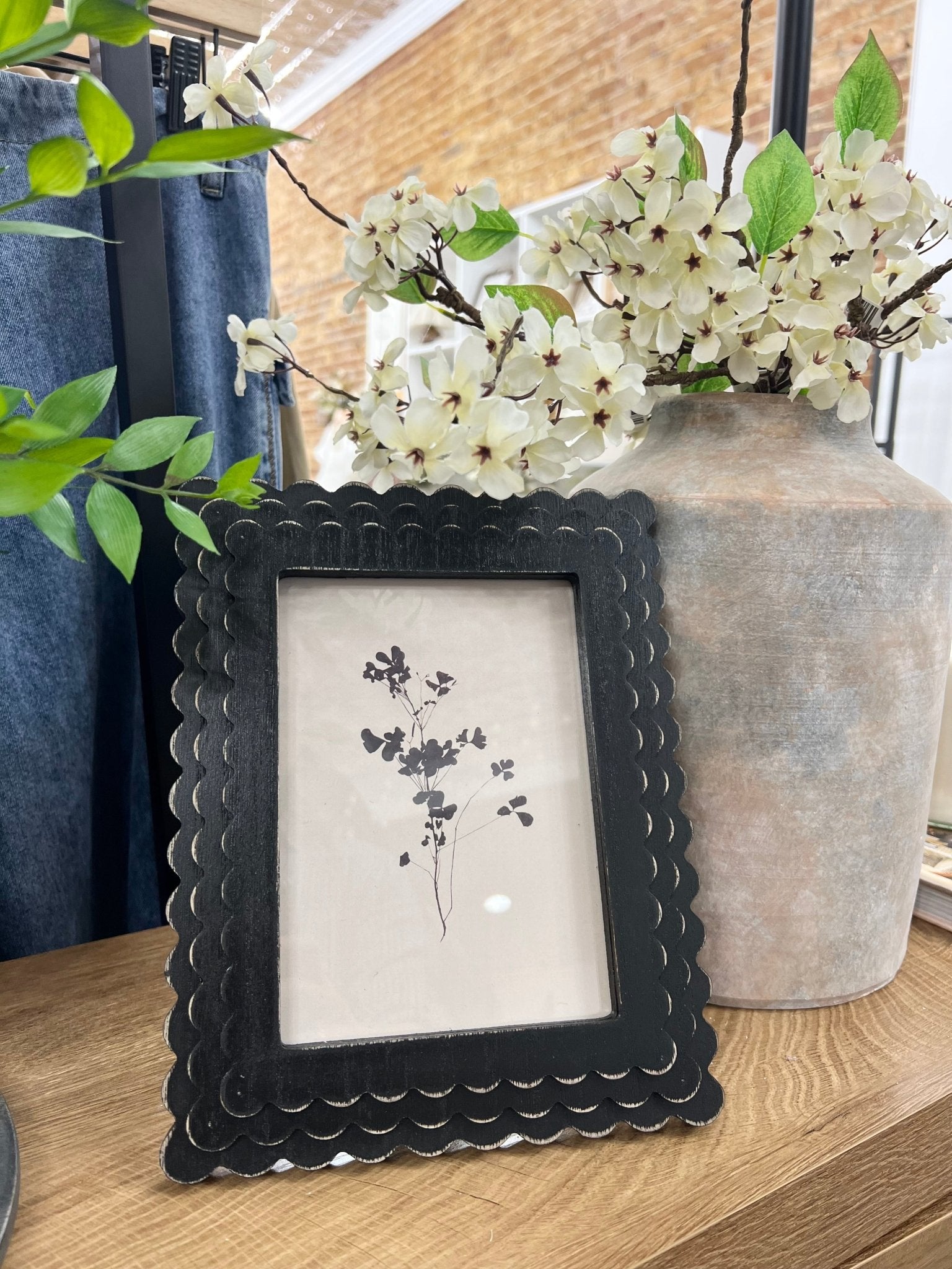 Black Scalloped Wood Frame W/ Abstract Floral - The Cozy Nest