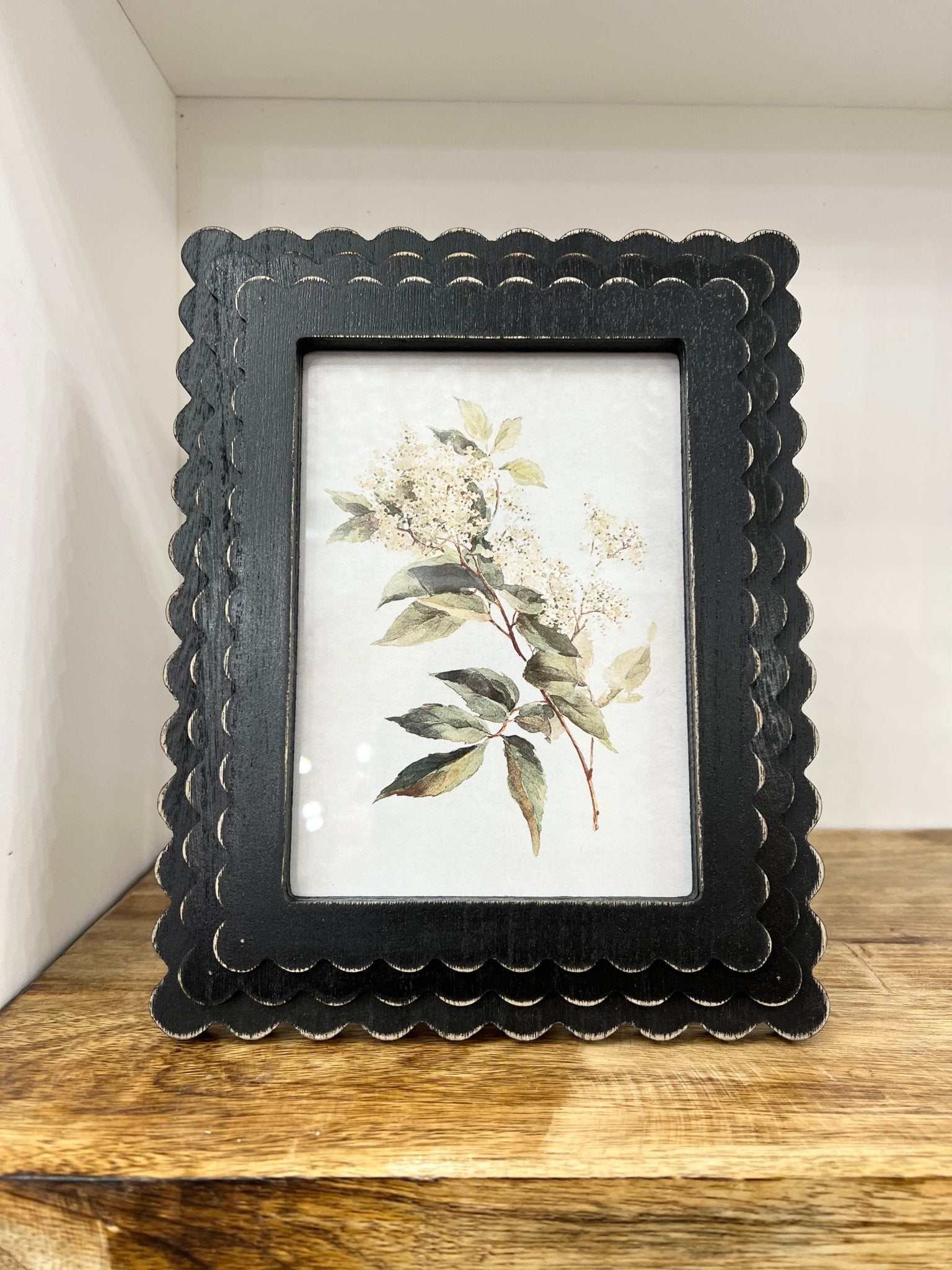 Black Scalloped Wood Frame W/ Hydrangea Print - The Cozy Nest