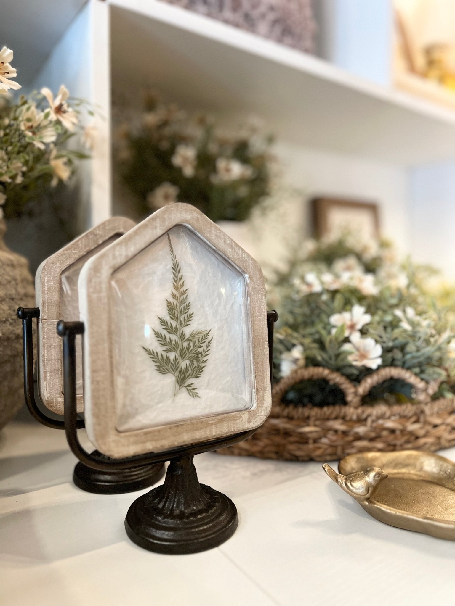 Botanical Art - The Cozy Nest