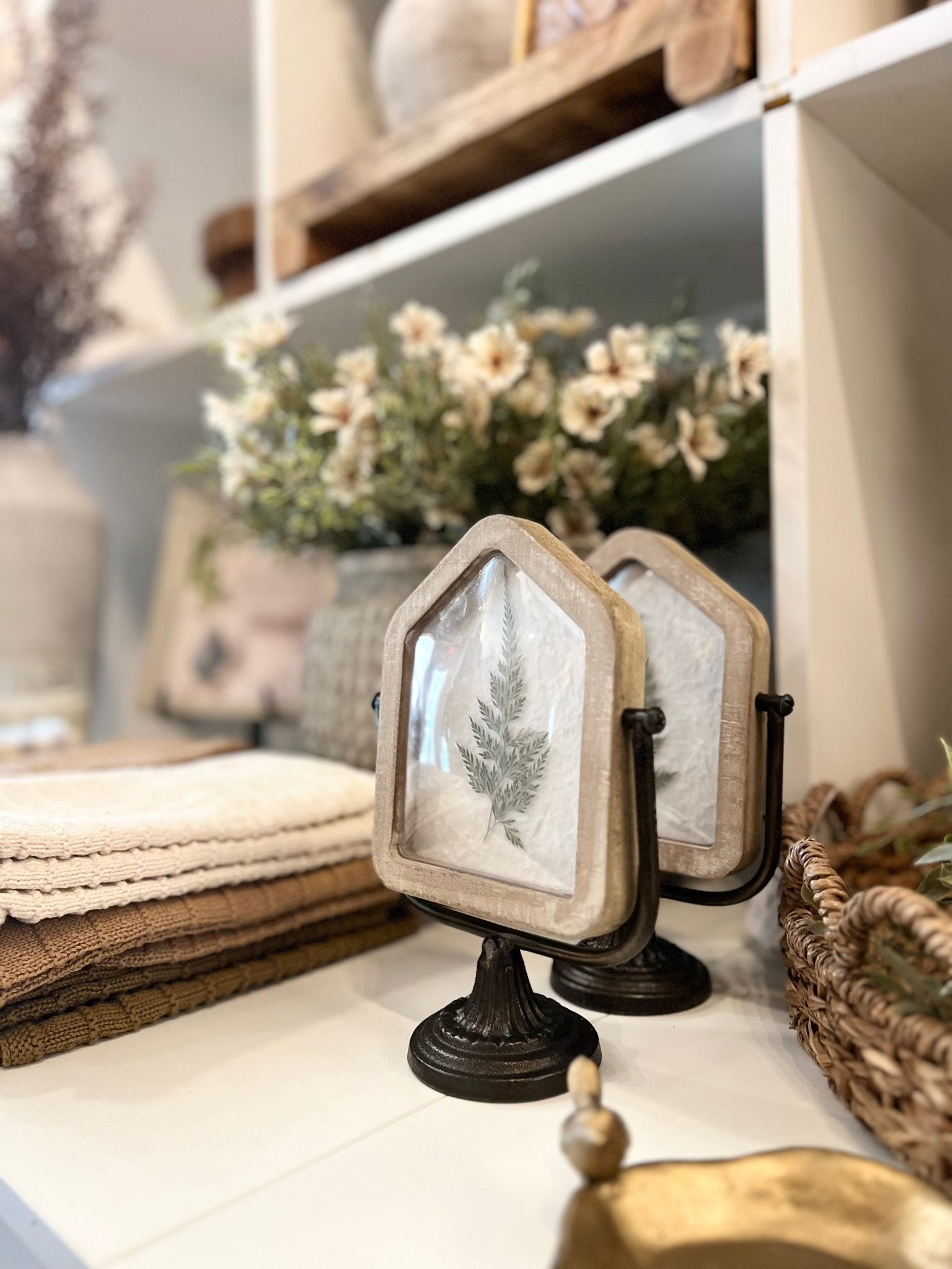 Botanical Art - The Cozy Nest