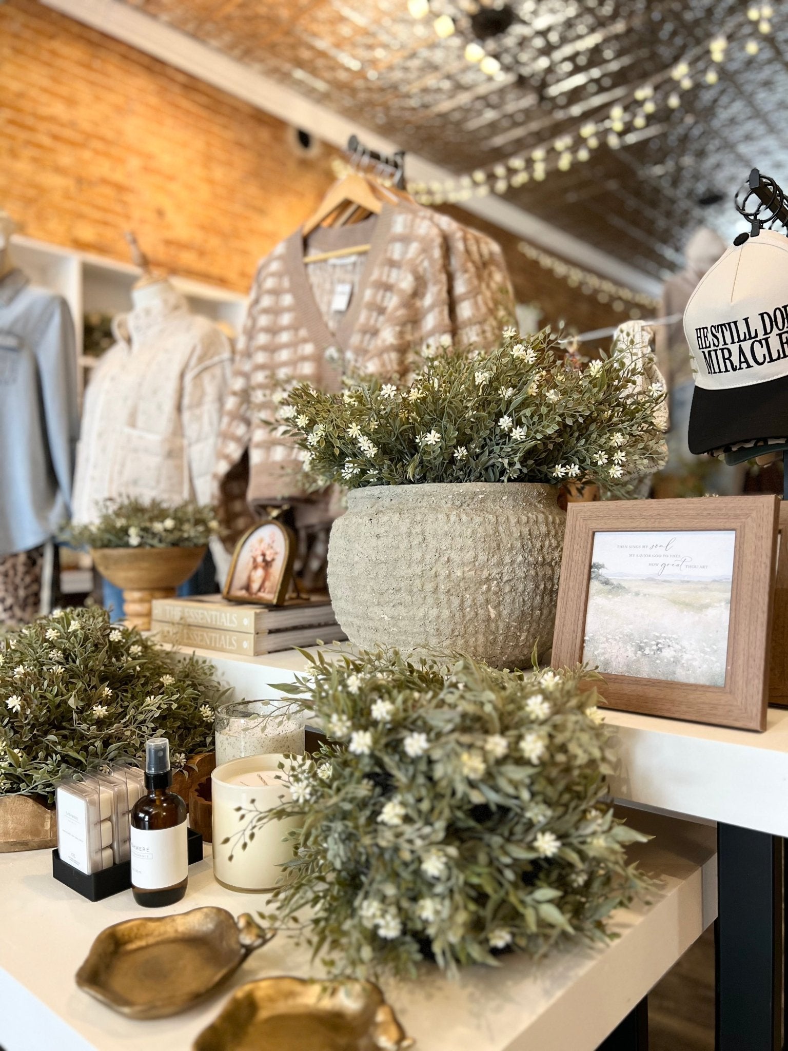 Chadwicks Bloom Candle Ring/Wreath - The Cozy Nest