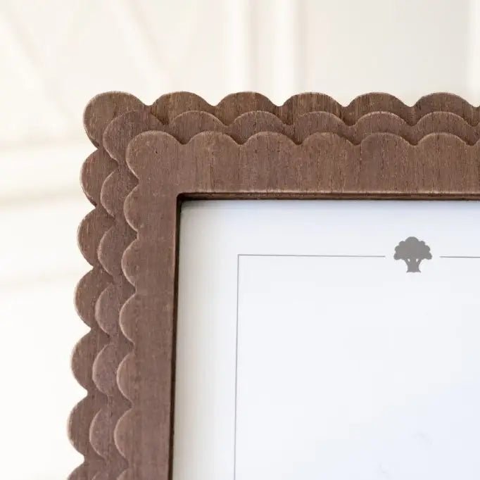Expresso Scalloped Wood Frame 8x10 - The Cozy Nest