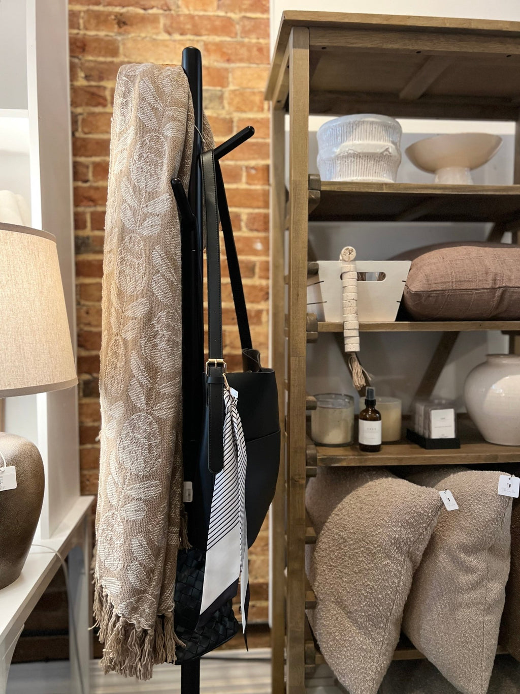 Floral Throw - The Cozy Nest