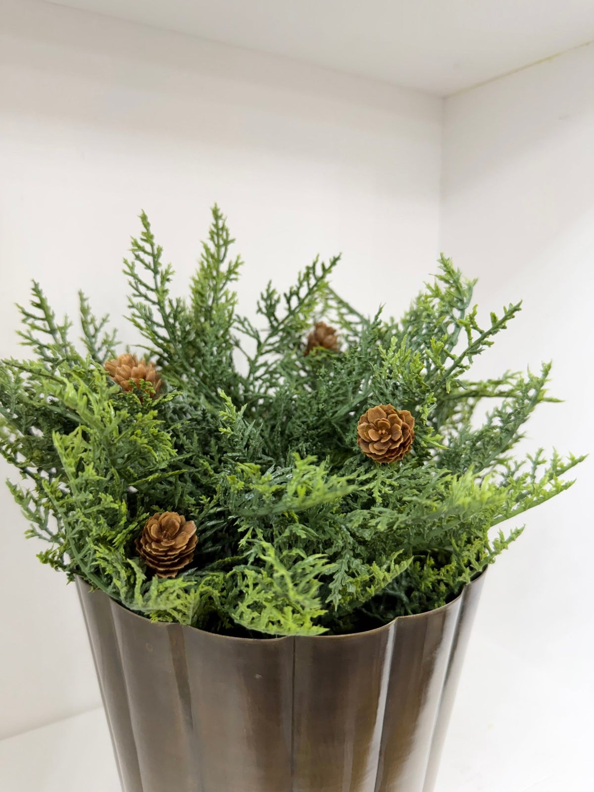 Gold Ribbed Planter - The Cozy Nest