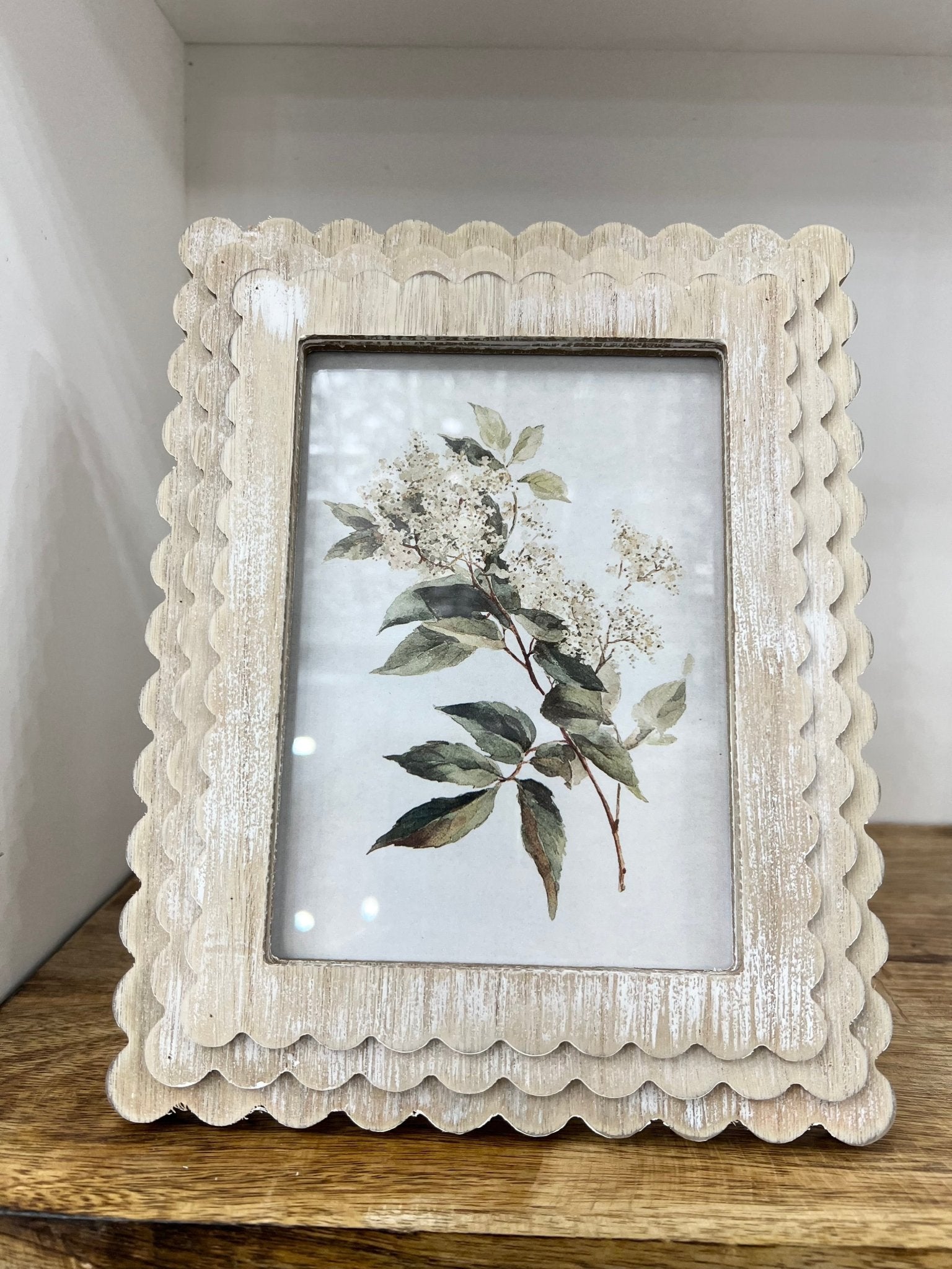 Ivory Scalloped Wood Frame W/ Hydrangea Print - The Cozy Nest