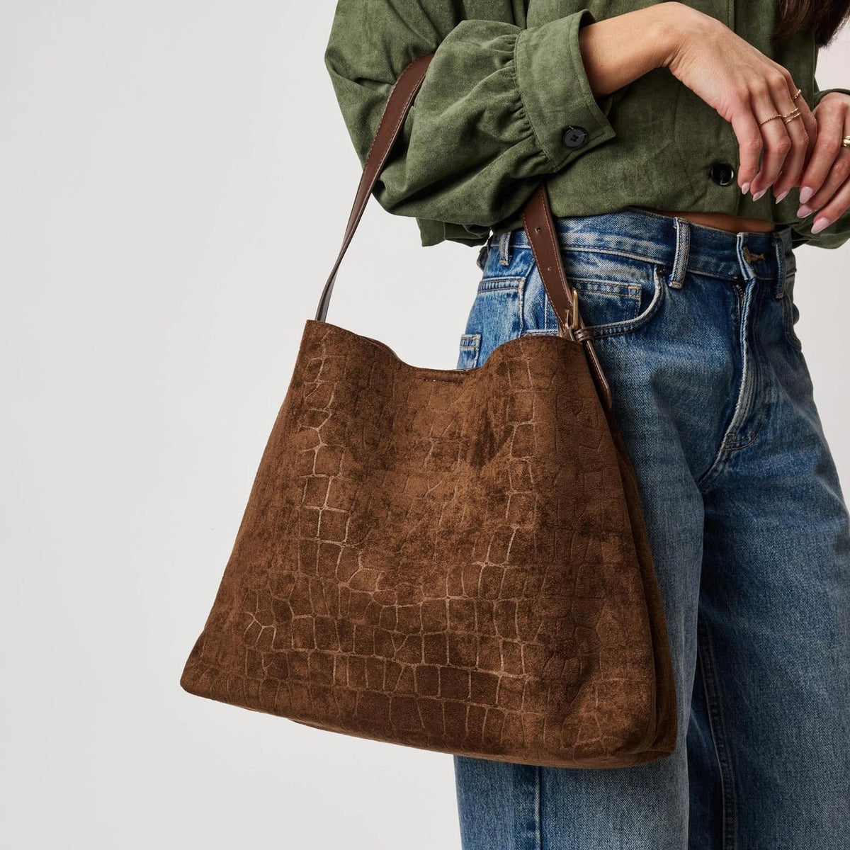 Neve Tote - The Cozy Nest