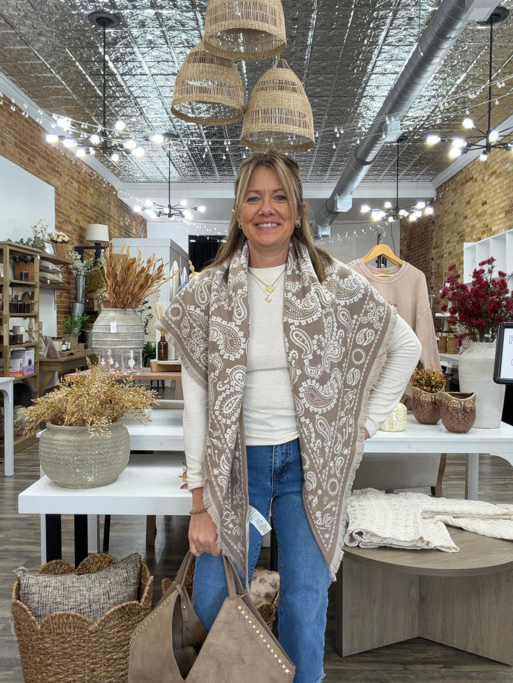 Ornate Paisley Triangular scarf-Beige - The Cozy Nest