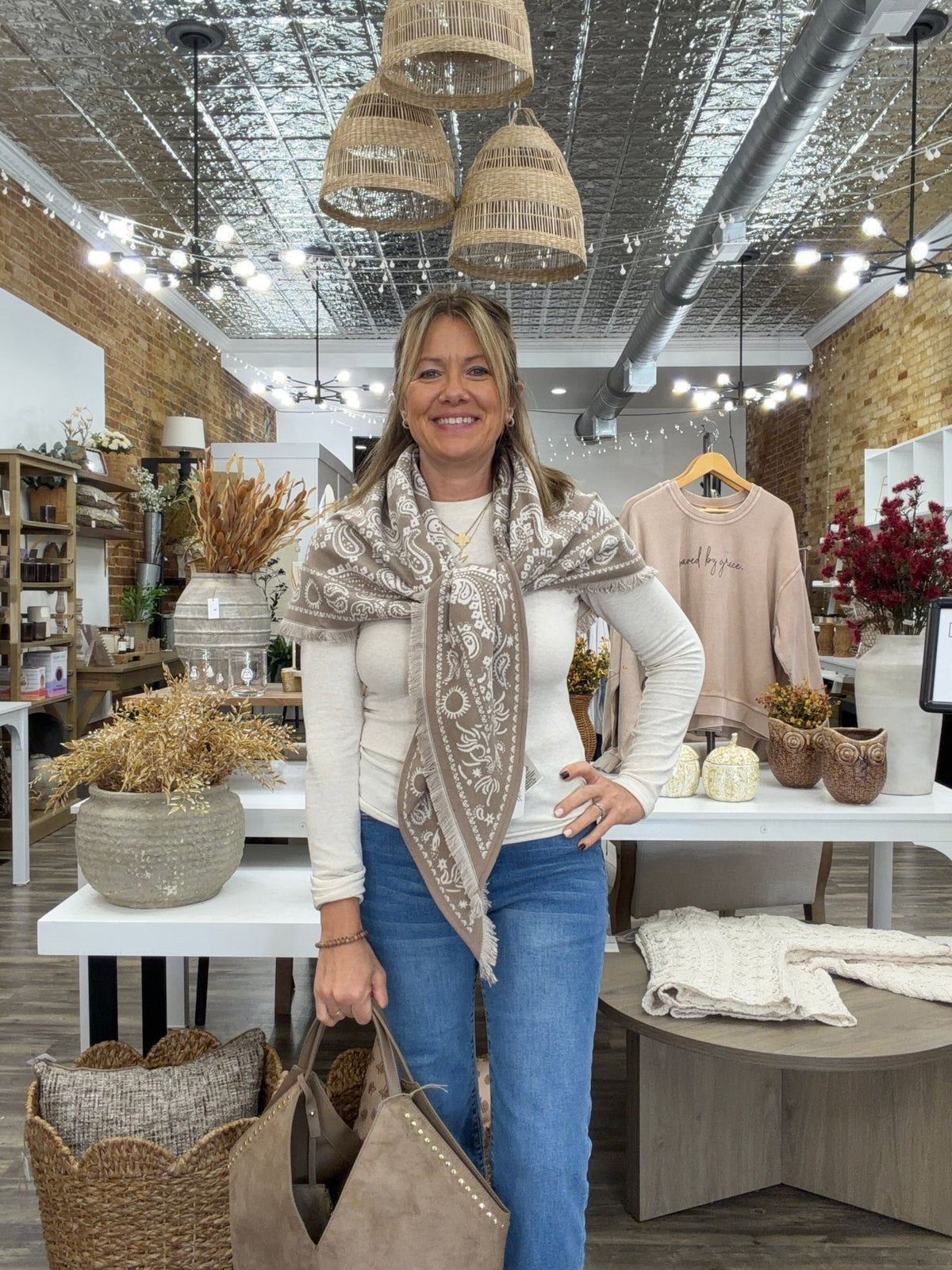 Ornate Paisley Triangular scarf-Beige - The Cozy Nest