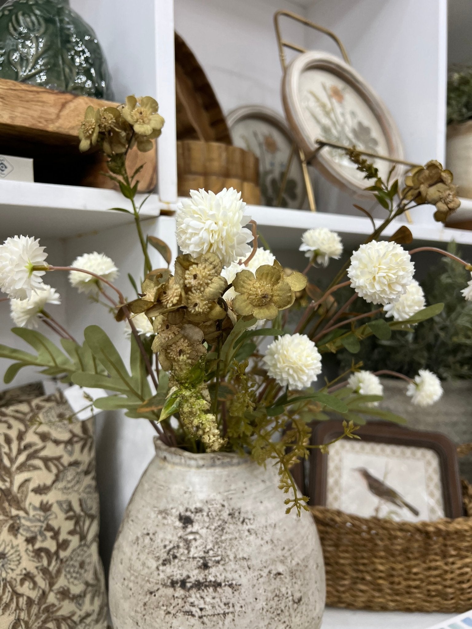 Pom Pom Stem In Ivory - The Cozy Nest