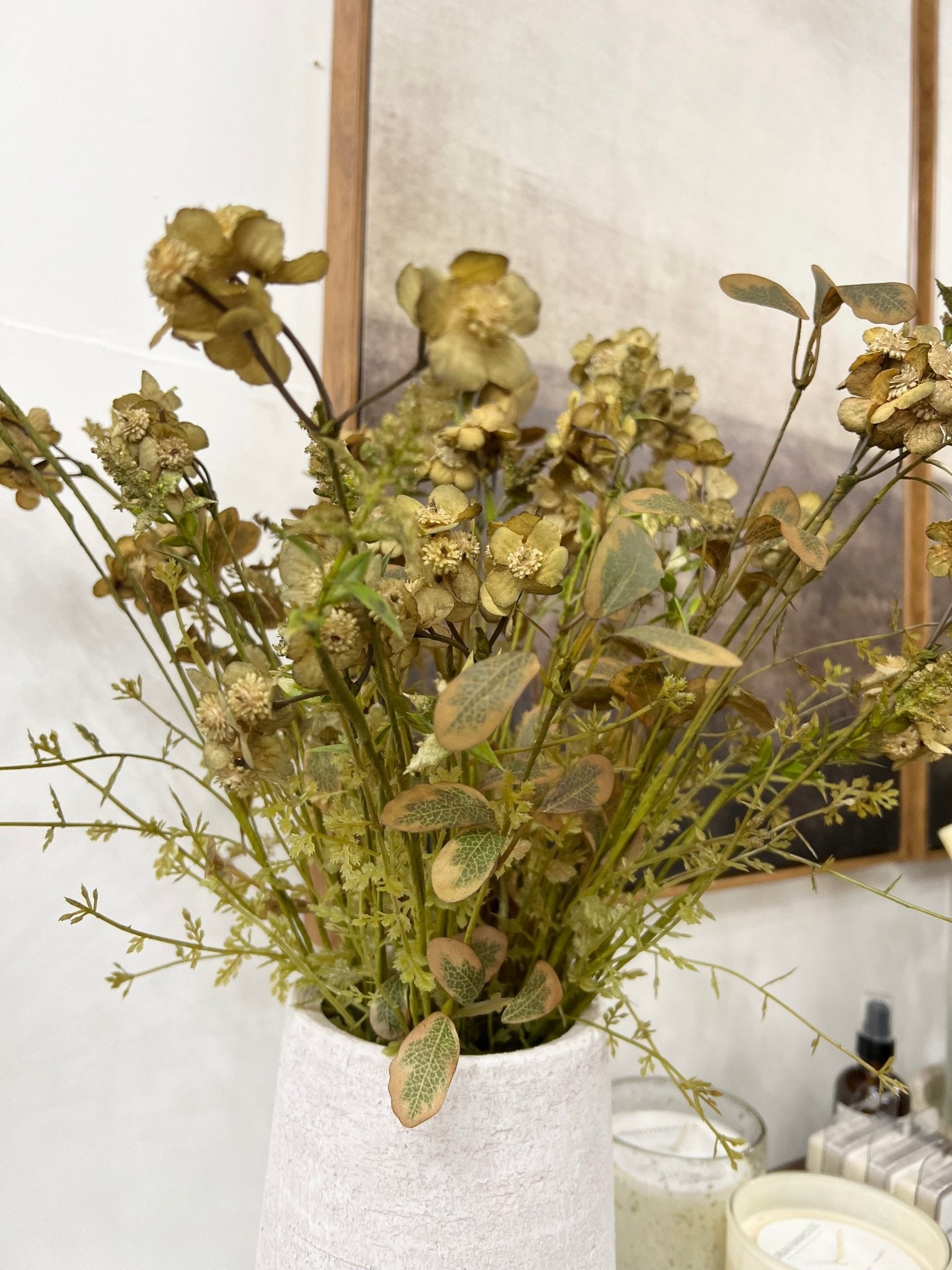 Rustic Green Wildflower Stem - The Cozy Nest