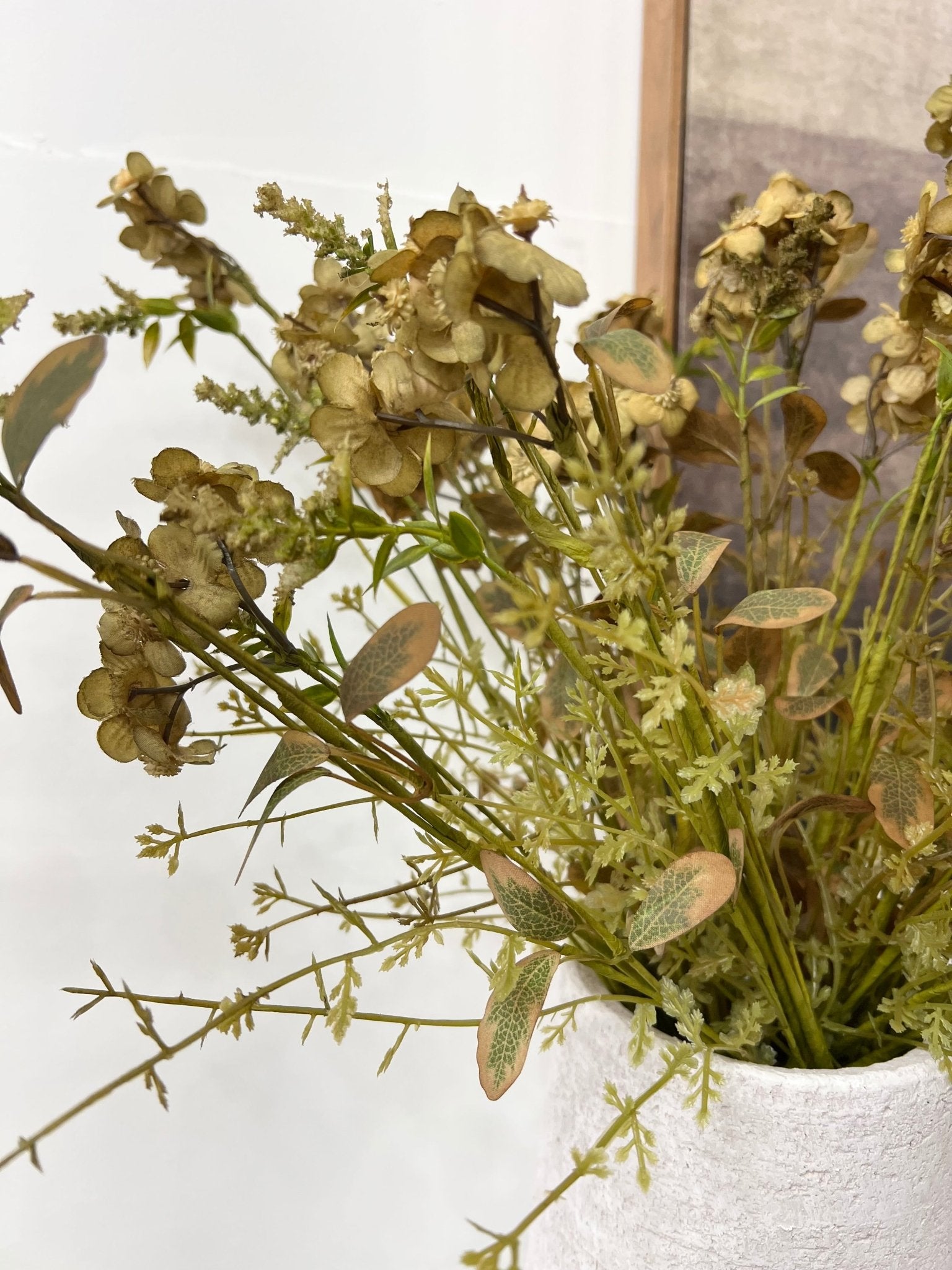 Rustic Green Wildflower Stem - The Cozy Nest