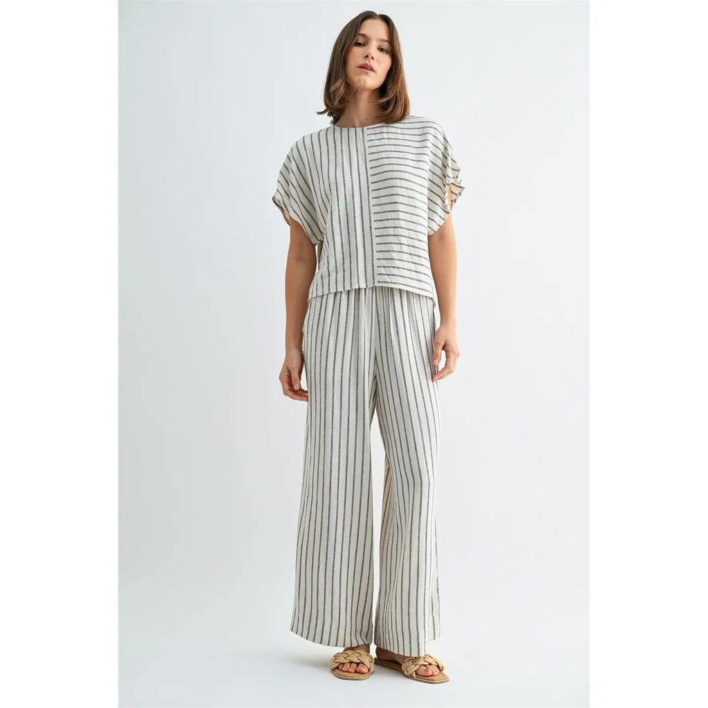 Striped Linen Set - The Cozy Nest