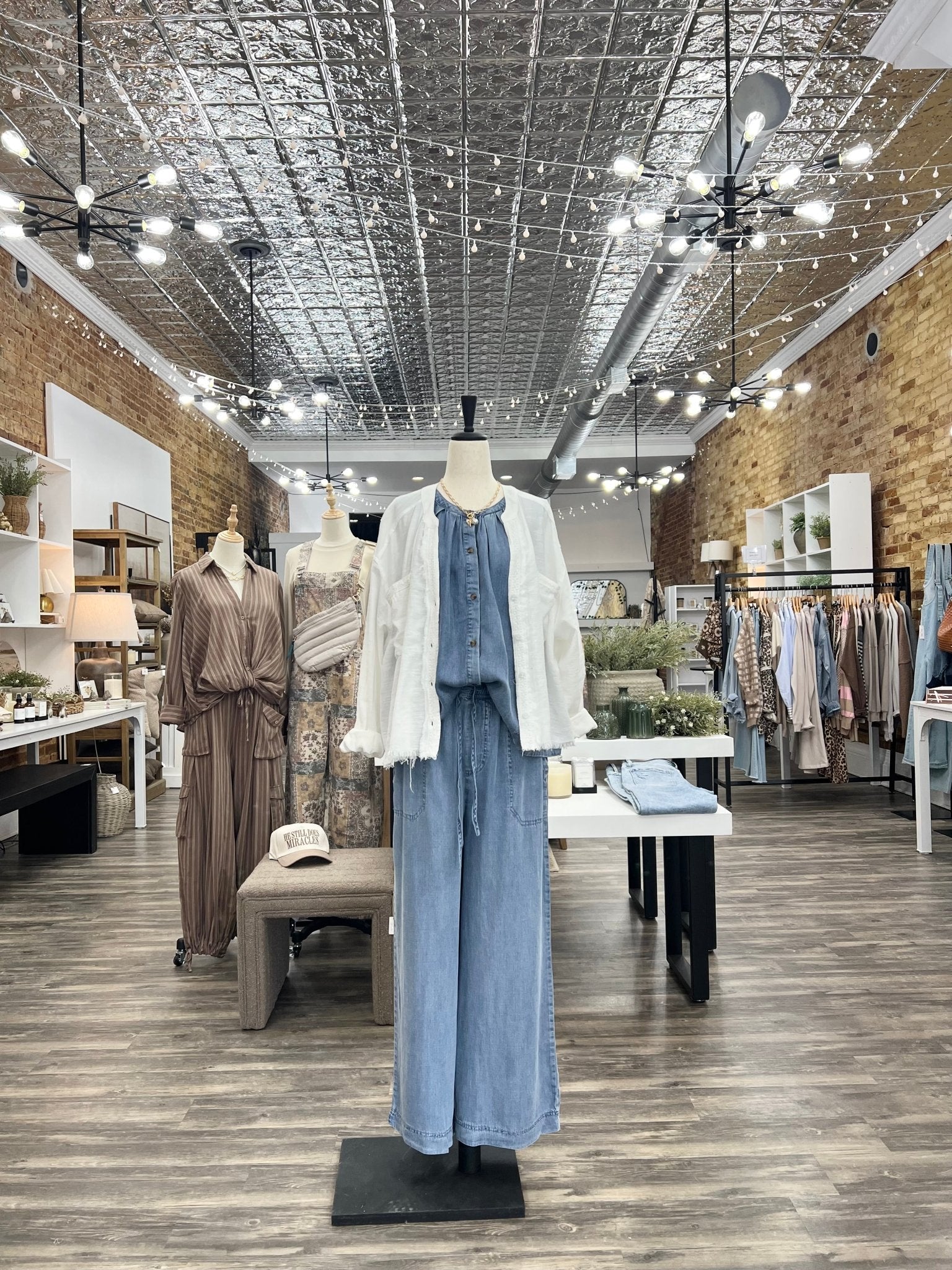 Tencel Cropped Pants - The Cozy Nest