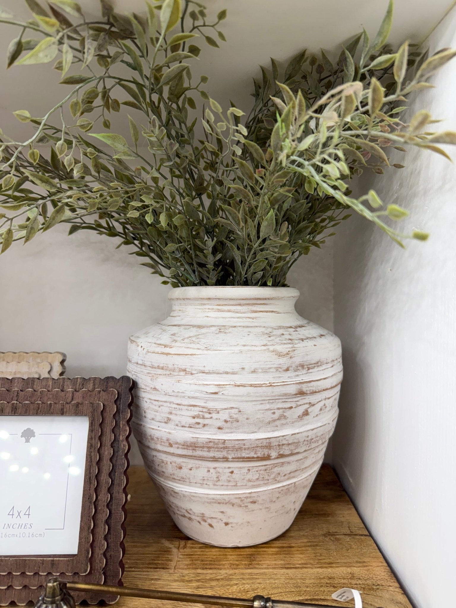 Whitewash Terra Cotta Vase - The Cozy Nest