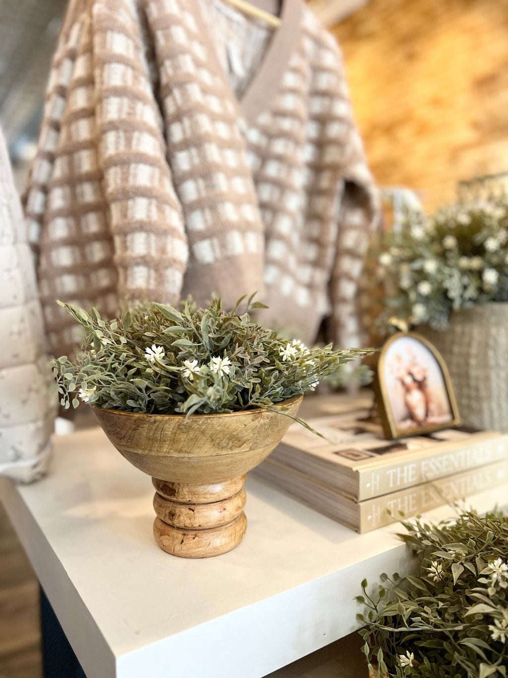 Wood Footed Bowl - The Cozy Nest