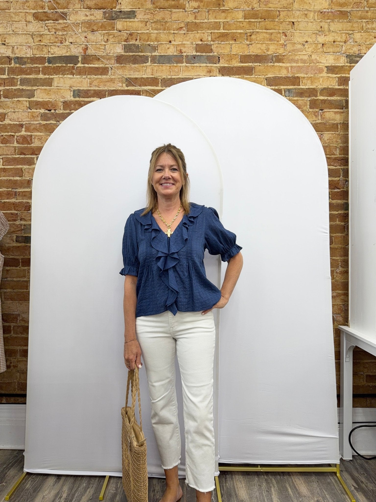 Woven Cotton Buttondown V-Neck Short Sleeve Top - The Cozy Nest